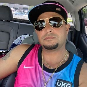 Meet your Posher, Jairo